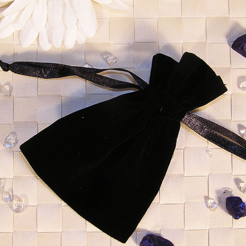 Kleines Samtbeutelchen - schwarz