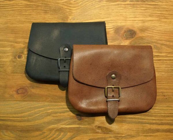 Gürteltasche aus Nubukleder