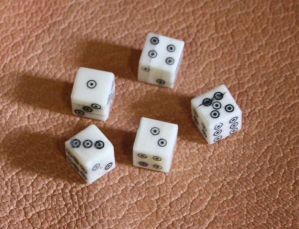 Knochenwürfel standard